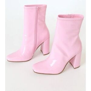 Steve Madden Lynden Patent Booties in Pink, Sz 7